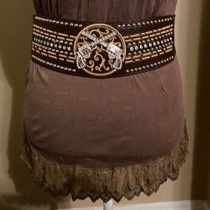 American West across Pistols Stretch Belt